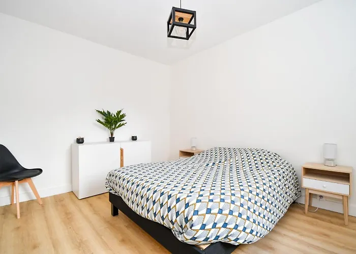T2 Cosy En Centre-Ville Proche Du Lac Avec Balcon